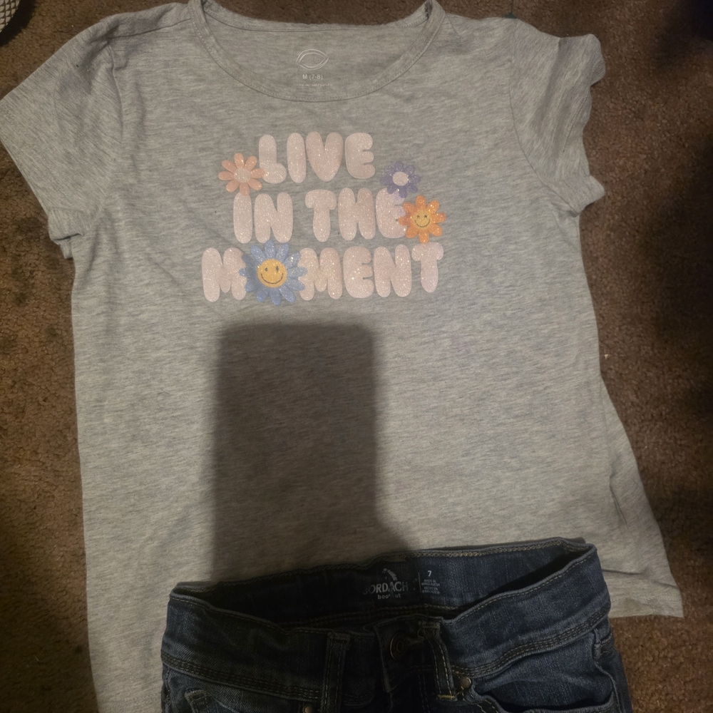Charming Gray Kids' Tee with Floral Print